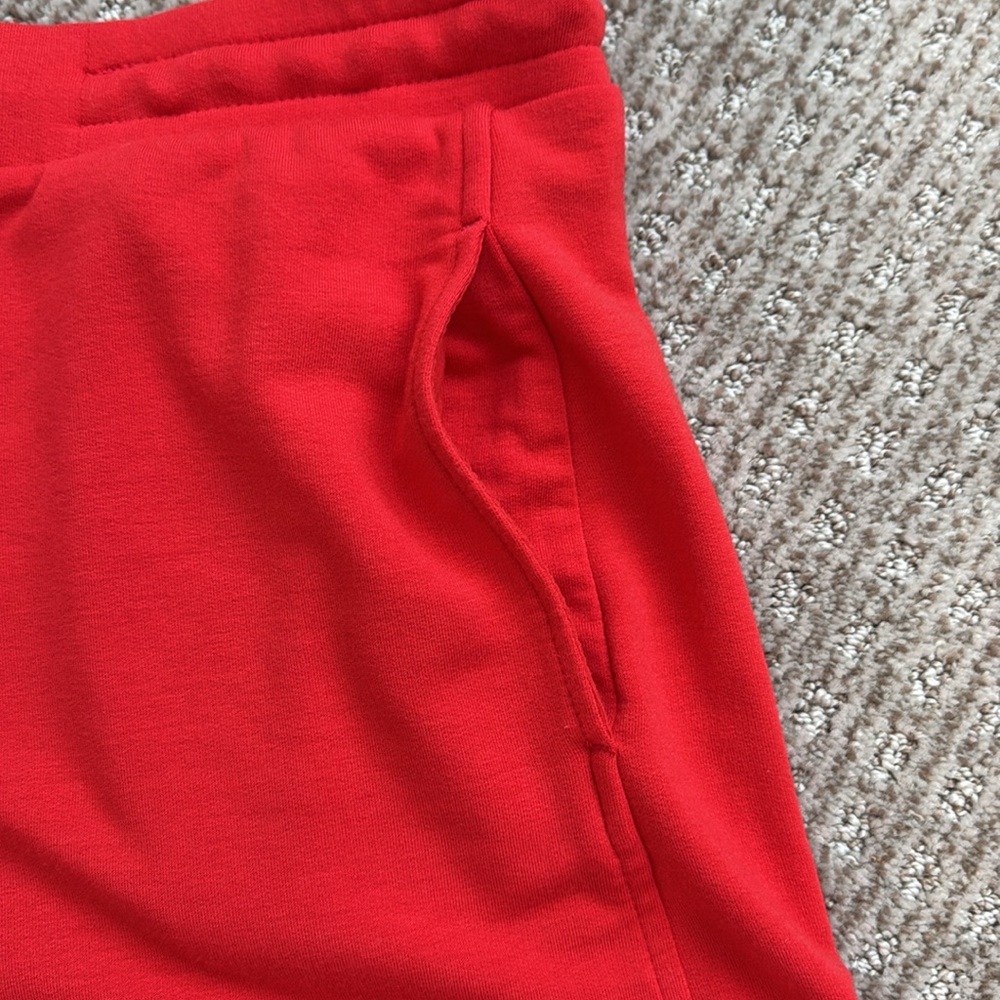 Lou & Grey Shorts Red Knit Lounge Shorts - Women’s Medium - Picture 4 of 6